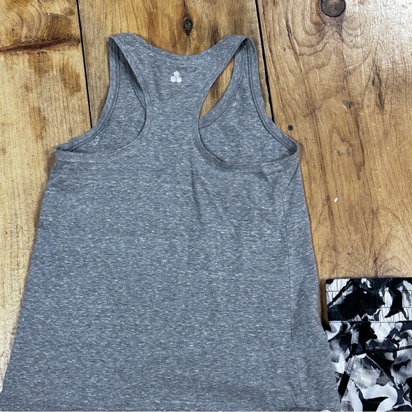 Avia Women's Running biker lined Shorts & Tek Gear razor back tank top.  Small - Picture 5 of 9